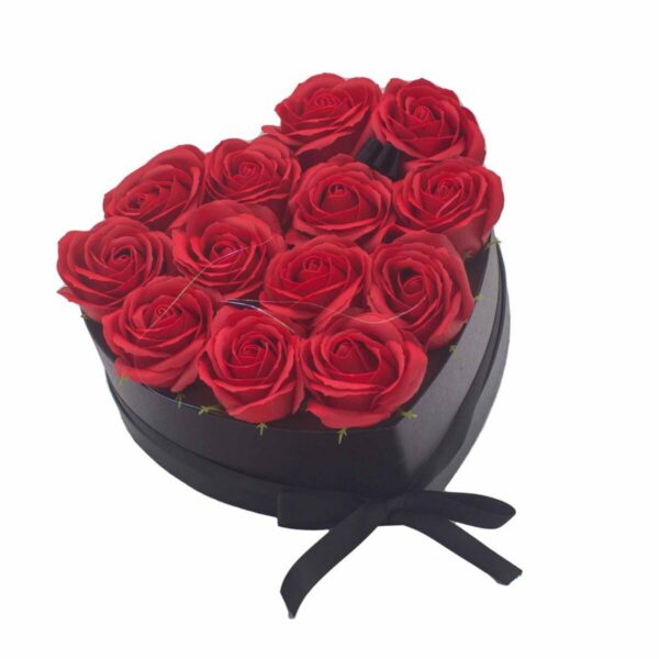 Seifenblumen Rote Rosen – Seifenblumenstrauß Herzform – 13 Rote Rosen | Mona und Meer